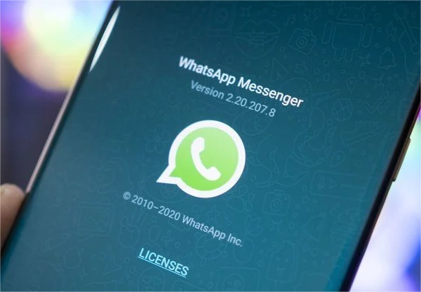 What are the advantages of the whatsapp api and why are so many people using it now?