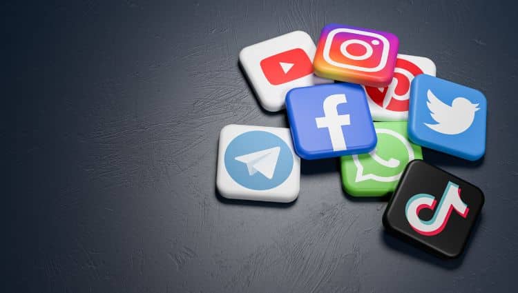 How to Quickly Find Real WhatsApp Customers?